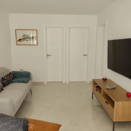 Дом отдыха Casa Hubara Lanzarote, Brand New, Bright And Quiet Коста Бланка